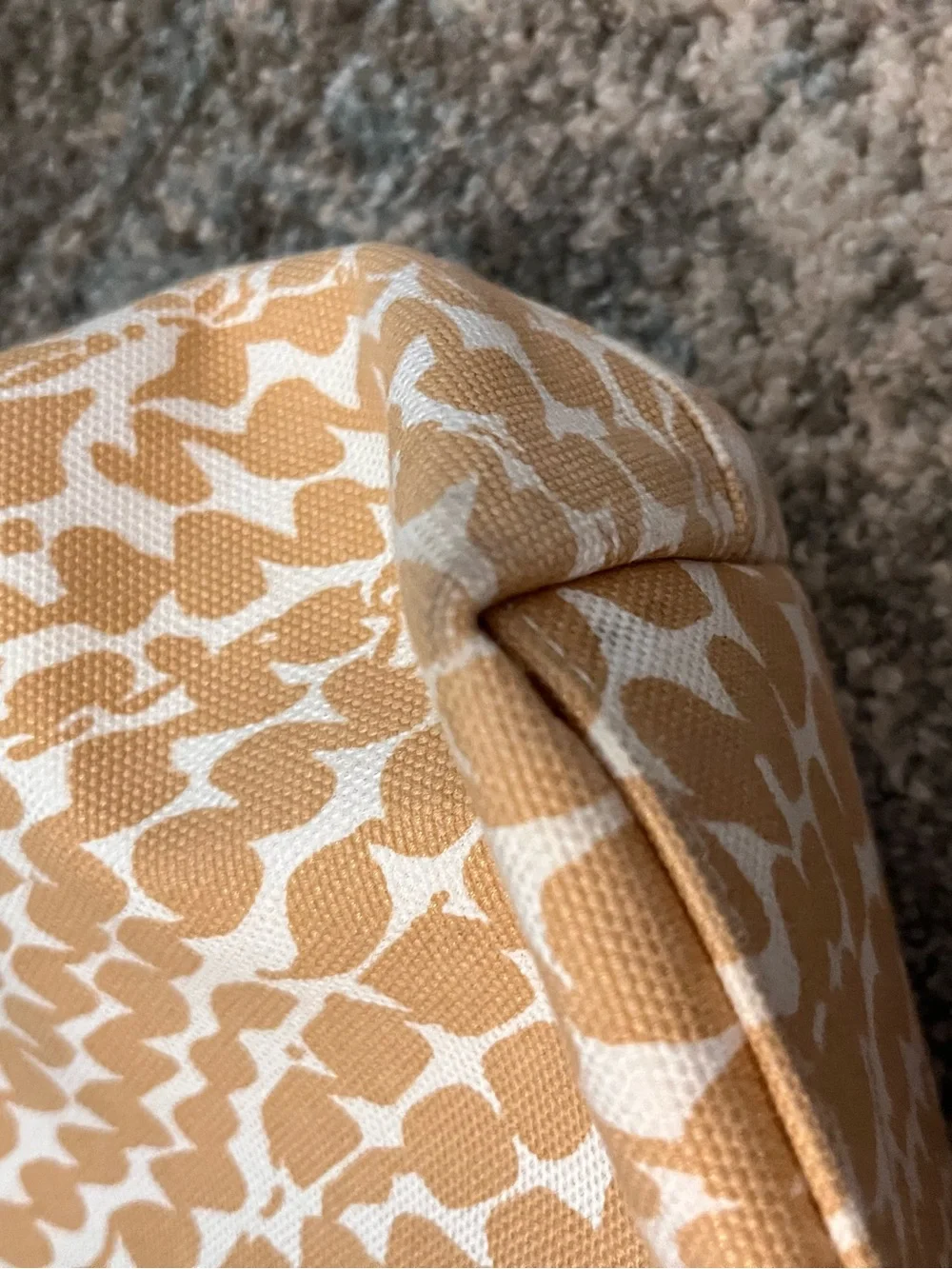 Lilly Pulitzer Finders Keepers Resort Tote Bag Tan & White Animal Print EC
